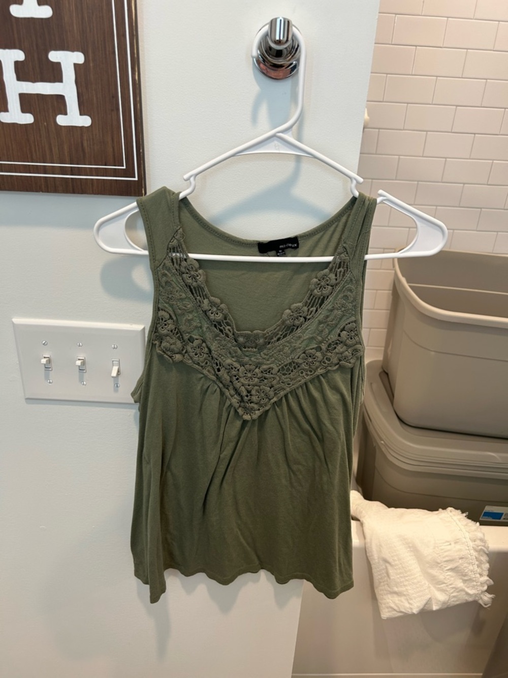 Sleeveless Crochet Yoke Tank Top - Olive Green